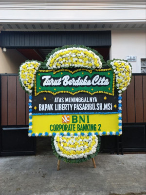 Papan Bunga Duka di Sipoholon