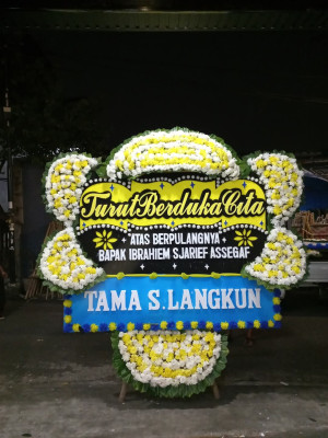 Papan Bunga Duka di Sipoholon