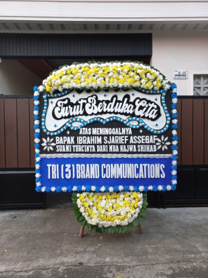 Papan Bunga Duka di Sipoholon